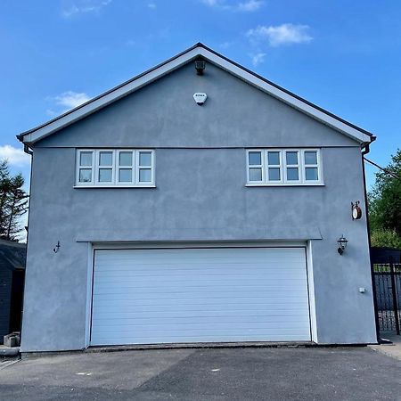 Pontyclun The Annex At Pantglas Farm מראה חיצוני תמונה