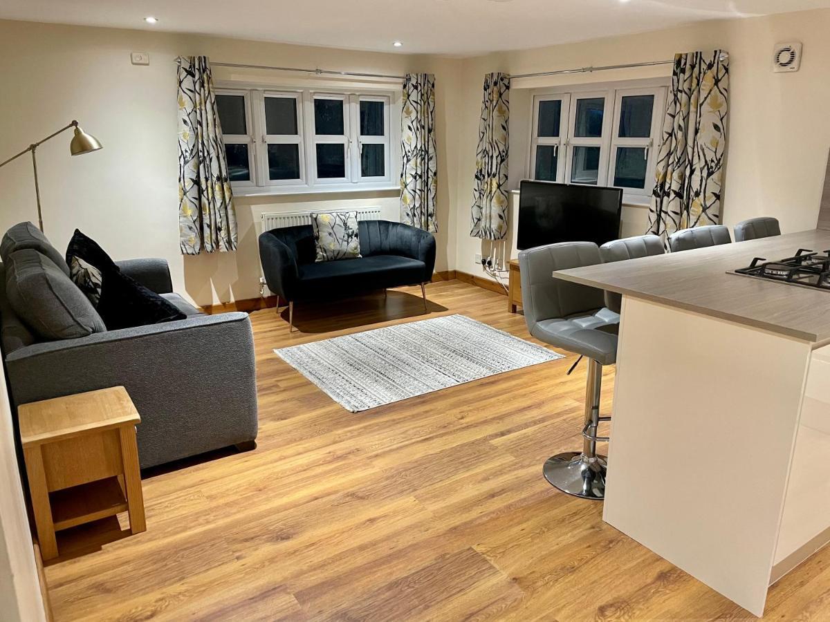 Pontyclun The Annex At Pantglas Farm מראה חיצוני תמונה